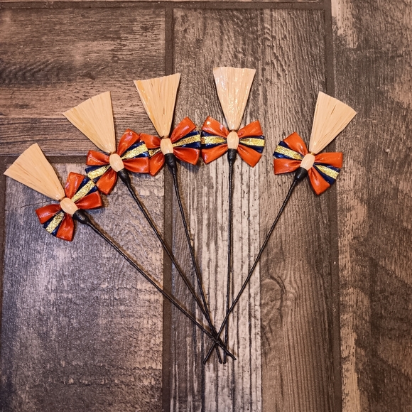 Draft Horse Mane Roll Decorations Set - Picture 4 of 5